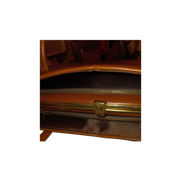 Made in England - Picture 4 of 10